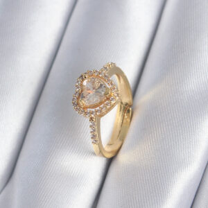 Tegan Pirinç Gold Renk Zirkon Taşlı Kalp Charm Model Kadın Yüzük TG27BYK2959