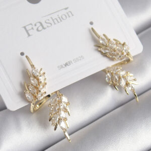 Tegan Pirinç Gold Renk Zirkon Taşlı Yaprak Model Kadın Küpe TG27BKP9945