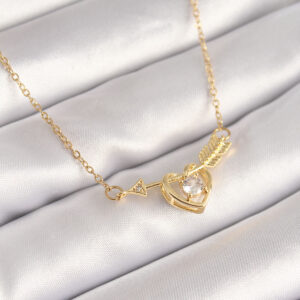 Tegan 316L Çelik Gold Renk Zincir Zirkon Taşlı Ok Kalp Model Kadın Kolye TG27BKO8421