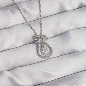 Tegan 316L Çelik Gümüş Renk Fiyonk Detaylı Zirkon Taşlı Damla Model Kolye TG27BKO8930