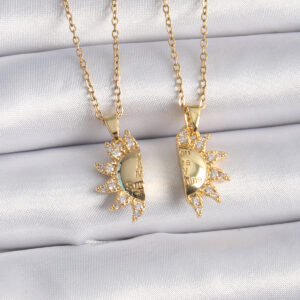 Tegan 316L Çelik Gold Renk Zirkon Taşlı Güneş Model İşleme Yazı Detay Arkadaş Kolyesi TG27BKO9288