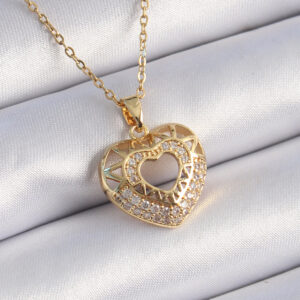 Tegan 316L Çelik Gold Renk Zirkon Taşlı Kalp Model Vintage Kadın Kolye TG27BKO9325
