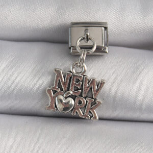 Tegan 316L Çelik Gümüş Renk Sallantı New York Yazı Model Nomination Charm TG27BC1120