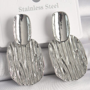 Tegan Pirinç Gümüş Renk İşlemeli Kare Plaka Model Kadın Küpe TG27BKP10226