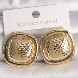 Tegan Pirinç Gold Renk İşlemeli Kare Model Kadın Küpe TG27BKP10149