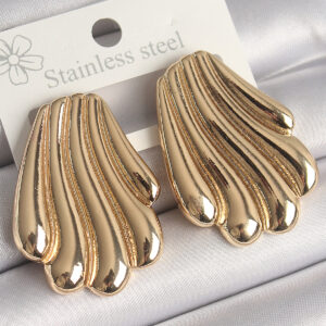 Tegan Pirinç Gold Renk İşlemeli İstirdye Model Kadın Küpe TG27BKP10262