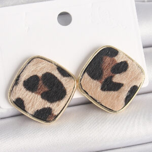 Tegan Pirinç Gold Renk Kare Leopar Model Kadın Küpe TG27BKP10342