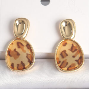 Tegan Pirinç Gold Renk Sallantı Leopar Desen Kare Model Kadın Küpe TG27BKP10346