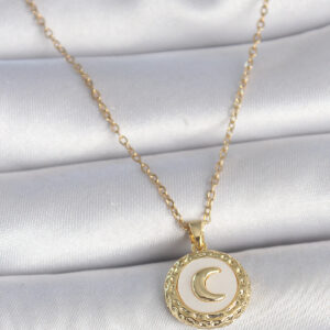 Tegan 316L Çelik Gold Renk Zincir Beyaz Mineli Hilal İşlemeli Madalyon Model Kadın Kolye TG27BKO10035