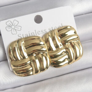 Tegan 316 Çelik Gold Renk İşlemeli Kare Plaka Model Kadın Küpe TG27BKP10521