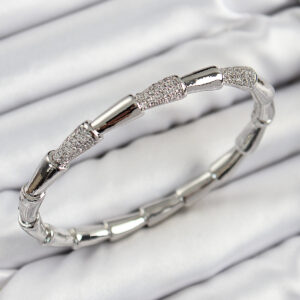 Tegan Pirinç Zirkon Taşlı Kemik Model Gümüş Renk Vip Kadın Bileklik TG27BB7340