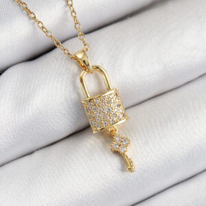 Tegan 316L Çelik Zirkon Taşlı Kilit Ve Sallantılı Anahtar Model Gold Renk Kadın Kolye TG27BKO10353
