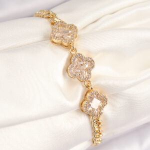 Tegan Pirinç Zirkon Taşlı Yonca Model Gold Renk Kadın Bileklik TG27BB7897