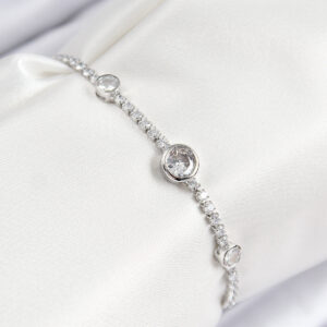 Tegan Pirinç Zirkon Taşlı Daire Model Gümüş Renk Asansörlü Kadın Bileklik TG27BB7744