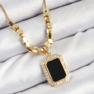Tegan 316L Çelik Zirkon Taşlı Siyah Baget Model Gold Renk Kadın Kolye TG27BKO10480