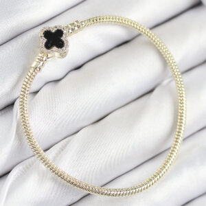 Tegan Pirinç Charm Zirkon Taşlı Yonca Model Gold Renk Kadın Bileklik TG27BB7806