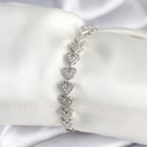 Tegan Pirinç Gümüş Renk Kalp Model Kadın Bileklik TG27BB7981