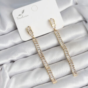 Tegan Su Yolu Baget Pirinç Kadın Küpe TG27BKP11301