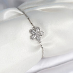 Tegan Çiçek Model Asansörlü Gümüş Renk Kadın Bileklik TG27BB8012