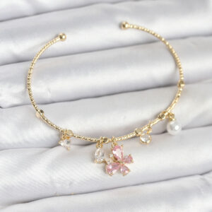 Tegan Pembe Kelebek Charmlı Gold Renk Kadın Bileklik TG27BB8031