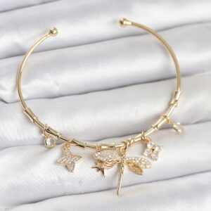 Tegan Yusufçuk Charmlı Gold Renk Pirinç Kadın Bileklik TG27BB8045