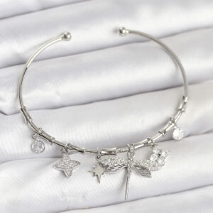 Tegan Yusufçuk Charmlı Gümüş Renk Pirinç Kadın Bileklik TG27BB8046