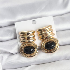 Tegan Pirinç Gold Siyah Renk Vintage Kadın Küpe TG27BKP11363