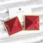 Tegan Pirinç Gold Renk Bordo Piramit Model Kadın Küpe TG27BKP11384