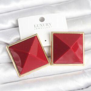 Tegan Pirinç Gold Renk Bordo Piramit Model Kadın Küpe TG27BKP11384