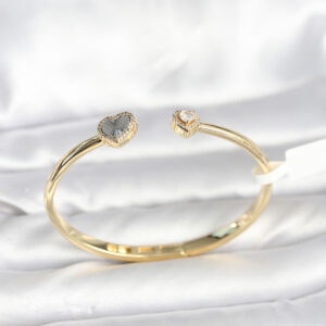 Tegan Pirinç Gold Renk Kalpli Model Kadın Kelepçe Bileklik TG27BB8089