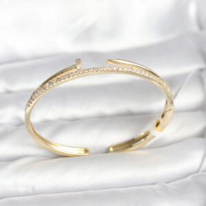 Tegan Pirinç Gold Renk Zirkon Taşlı Çivi Model Kadın Kelepçe Bileklik TG27BB8090