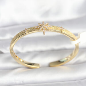 Tegan Pirinç Gold Renk Kutup Yıldızı Model Kadın Kelepçe Bileklik TG27BB8093