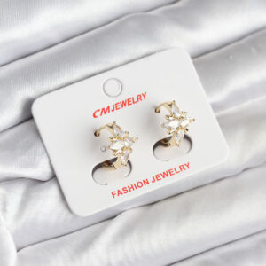 Tegan 14K Gold Renk Kaplama Kutup Yıldız Zirkon Taşlı CM Kadın Küpe TG27BKP11427