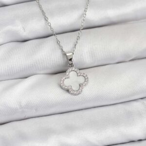 Tegan 316L Çelik Zincir Gümüş Renk Sedefli Yonca Kadın Kolye TG27BKO10766