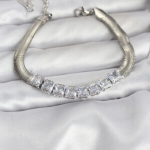 Tegan 316L Çelik Gümüş Renk Kare Zirkon Taşlı Yılan Zincirli Kadın Bileklik TG27BB8153