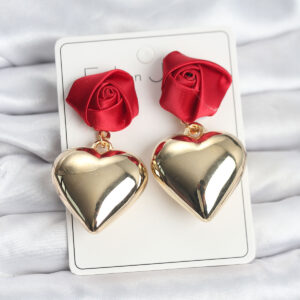 Tegan Pirinç Gold Kalpli Kırmızı Gül Model Kadın Küpe TG27BKP11500