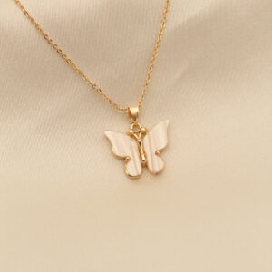 Tegan Beyaz Sedefli Kelebek Figürlü Kadın Kolye TG27BKO6160