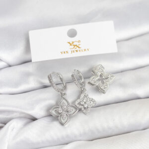 Tegan Pirinç Gümüş Renk Yonca Model YSX Trio Küpe Seti TG27BKP11553