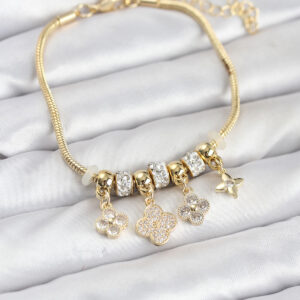 Tegan Pirinç Gold Renk Yonca Model Kadın Bileklik TG27BB8195