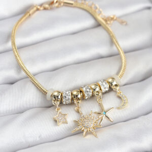 Tegan Pirinç Gold Renk Güneş Tema Charmlı Kadın Bileklik TG27BB8211