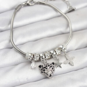 Tegan Pirinç Gümüş Renk Kaplan Model Charmlı Kadın Bileklik TG27BB8212