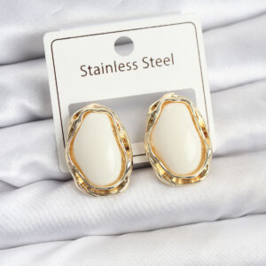 Tegan Beyaz Damla Model Pirinç Vintage Kadın Küpe TG27BKP11611