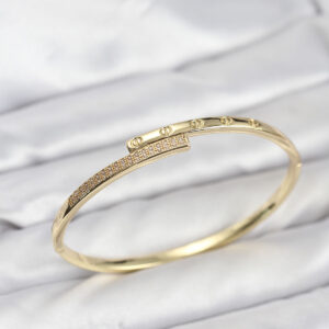 Tegan Pirinç Gold Renk Zirkon Taşlı Kadın Kelepçe Bileklik TG27BB8223