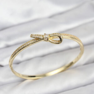 Tegan Pirinç Gold Renk Zirkon Taşlı Fiyonk Model Kadın Kelepçe Bileklik TG27BB8224