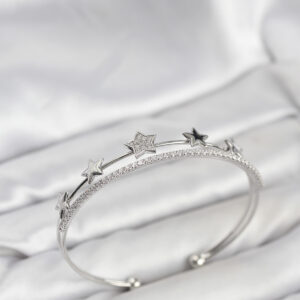 Tegan Yıldız Model Gümüş Renk Pirinç Kadın Bileklik TG27BB8248