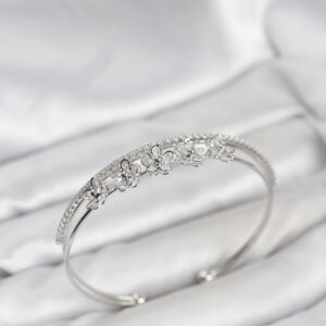 Tegan Çiçek Model Pirinç Gümüş Renk Kadın Bileklik TG27BB8252