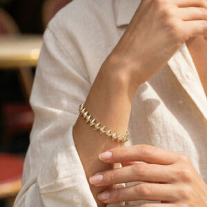 Tegan Pirinç Gold Renk Zirkon Taşlı Baklava Model Kadın Bileklik TG27BB8024