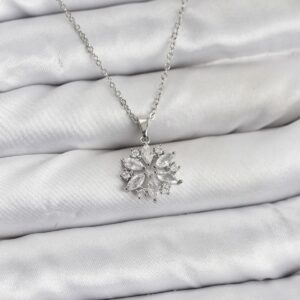 Tegan 316L Çelik Zincir Gümüş Renk Lotus Model Zirkon Taşlı Kadın Kolye TG27BKO10834