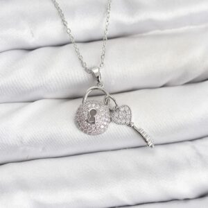 Tegan 316L Çelik Zincir Gümüş Renk Kilit Anahtar Model Zirkon Taşlı Kadın Kolye TG27BKO10880