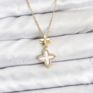 Tegan 316L Çelik Zincir Gold Renk 4 Yapraklı Yonca Model Zirkon Taşlı Kadın Kolye TG27BKO10889